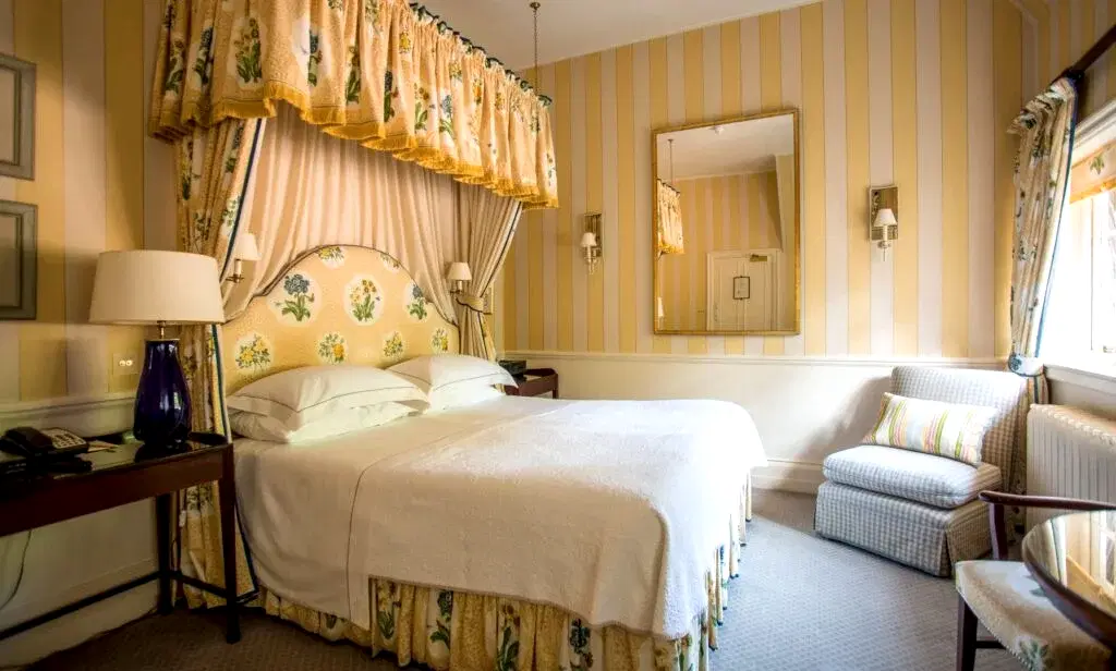 Chota Bedroom
