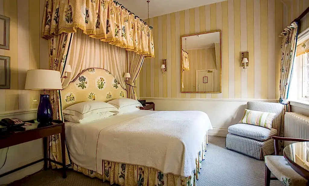Chota Bedroom